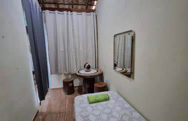 Lindo Apartamento, WiFi Rápido, 2 Banheiros, Suíte, Sala Confortável, Cozinha Completa, Microondas, Entrada Privativa, Perto do Shopping Pátio Matosinhos, 5 min do Centro Histórico - Foto 34