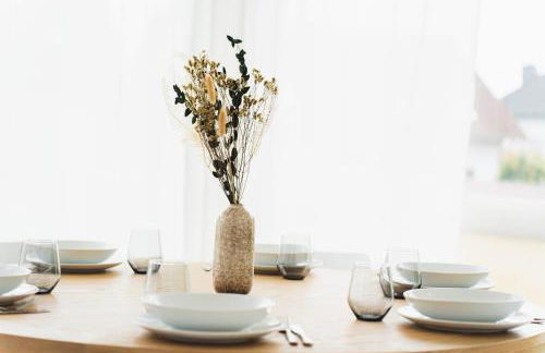 Appartment in den Weinbergen bei Mainz - mit 2x Doppelzimmern, 1x großes Wohnzimmer, Bad & Küche - Foto 3