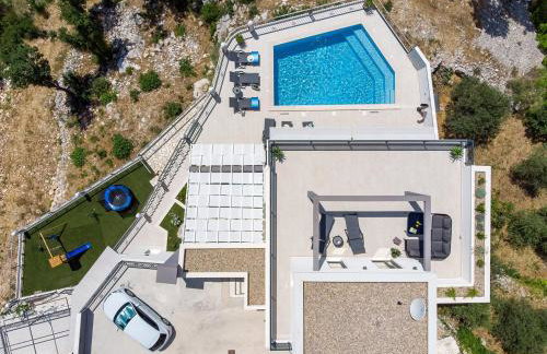 Villa Neda Heated Pool, Hot-tub, Sauna, 3 bedrooms - Photo 36