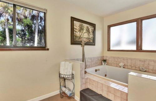 Sunset on the Peninsula - Photo 9