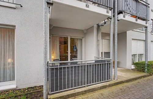 Neu Renoviert - 4 Schlafplätze, Zentral, Terrasse - Photo 7