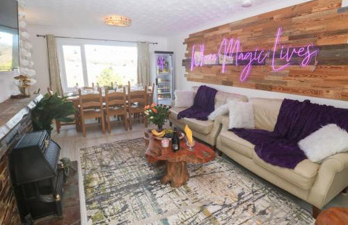 Piskies Magic Home - Photo 4