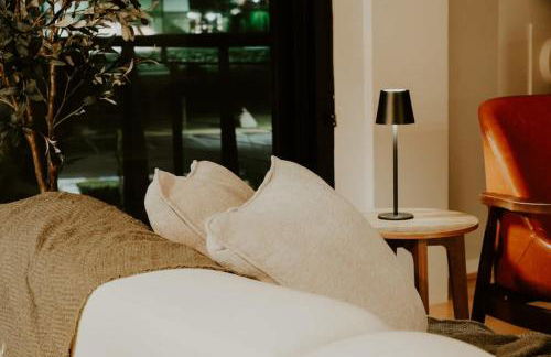 Timeless Modern Luxury at Bellerive on the River - Photo 14