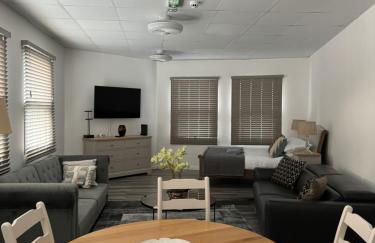 Modern Studio Flat in Bramhall - Photo 3