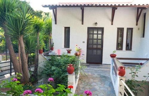 ILIOCHARI sea view apartments Oropos - Kalamos - Foto 8