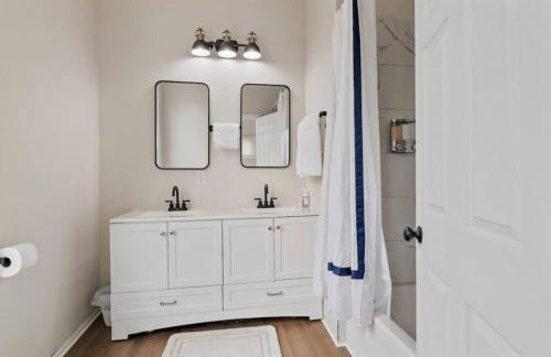 2 Units Combined-5BR-2 Living Rooms - 2 Kitchens - Foto 27