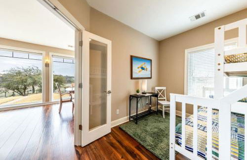 5BR 3BA Spicewood Prime Waterfront w Dock, Theater and Game Room by Austin Vacay - Foto 15