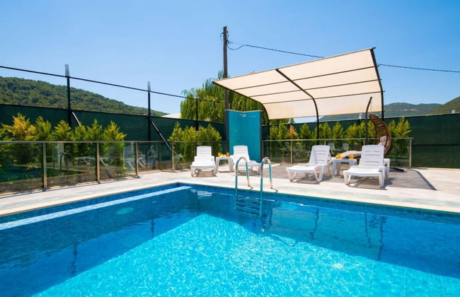 Dreamy Villa With Private Pool and Jacuzzi in Kas - Foto 32