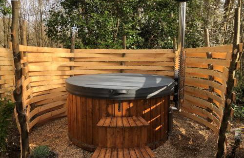 Woodland Cabin Retreat in Alfriston - hot tub - Foto 22