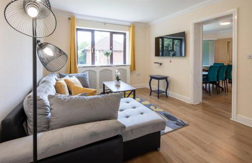 Comfy Chippenham Double Ensuite Home with Large Garden with Parking x 4 - Foto 3