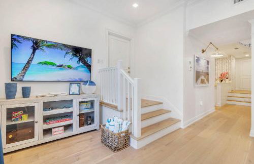 Designer condo w oceanfront & walk to Worth Ave - Photo 12