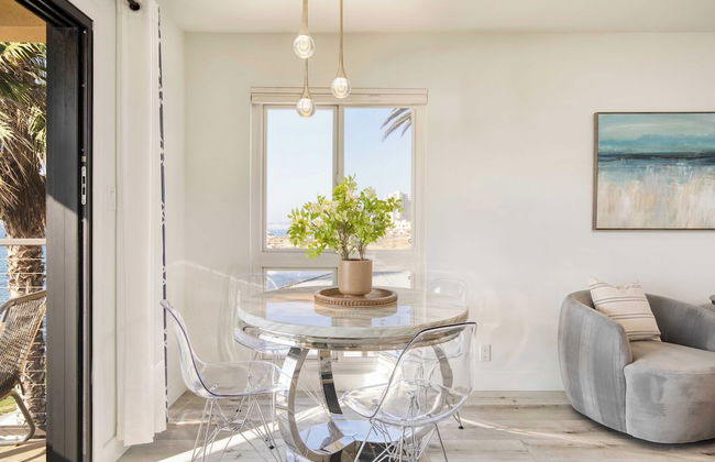 Oceanfront in La Jolla, Steps to Beach, Shops, Dining Dawn Patrol by Avantstay - Foto 6