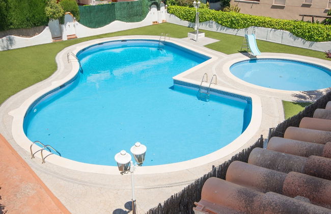 R142 - B4 Manila Resort Centrales - Foto 1