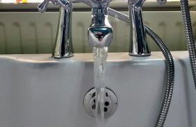 Paget Cottage a cosy and comfy 2 bedroom cottage with parking to the rear and a short drive from Cannock town centre - Foto 14