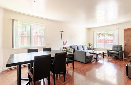 Modern & Cozy 2 Bedroom 2 Bathroom Sofabed Suite - Foto 9