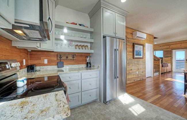 Waterfront w/ Bay Views, Shared Pool & Boat Dock Marlin Madness by Avantstay - Foto 15