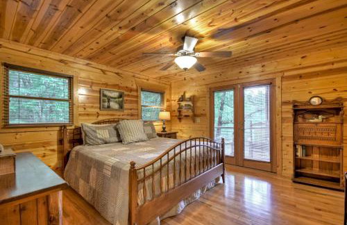 A Little Bit of Heaven Swim in the creek soak in the hot tub and relax in comfort - Foto 22