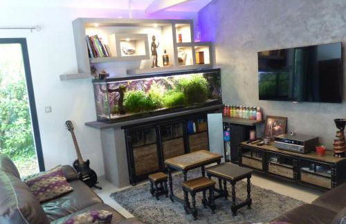 Villa standing piscine privée en écrin de verdure - Foto 26