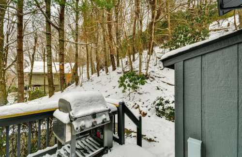 6 Mi to Skiing! Hot Tub Hideaway in Seven Devils - Foto 39