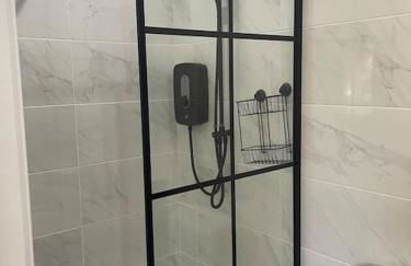 The Old Stable, Rustic Charm Modern Comforts - Foto 14