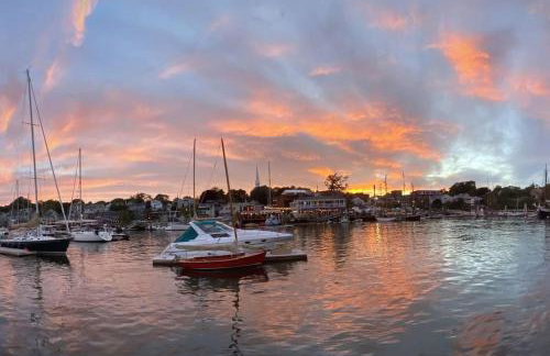 Cheerful 1 Bedroom Cottage Close to Everything 2 - Foto 7