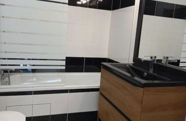 Appartement T1 Résidence Sporting 1er étage - Photo 12