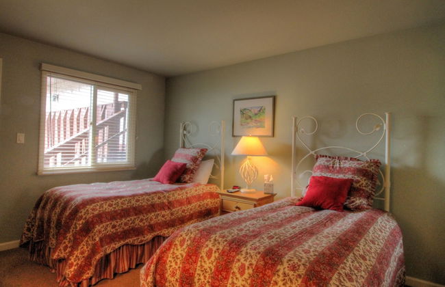 Enzian - CoralTree Residence Collection - Photo 3