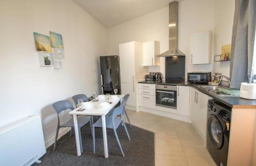 Stylish 2 Bedroom-Free Parking - Foto 2