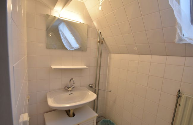 Quaint Holiday Home in Bergen aan Zee near Sea - Photo 11