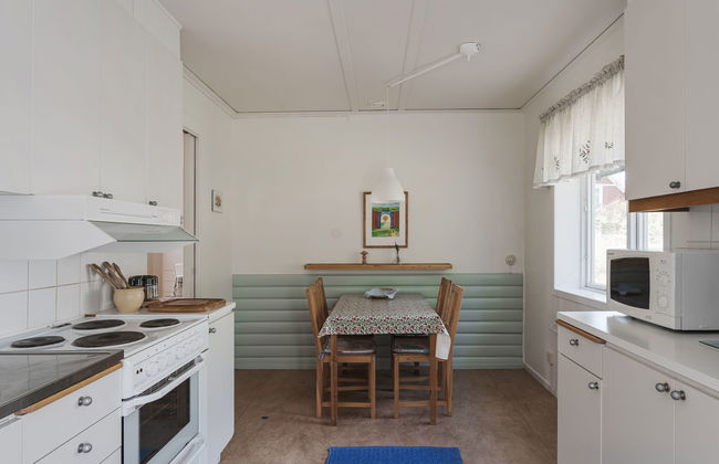 3 bedroom House in Adelsö with garden - Photo 11