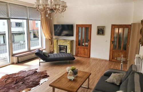 Golden GaPa Central Large Family Apartment 24 - Foto 13