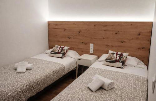 Apartamentos Pirineos Rent - Photo 3