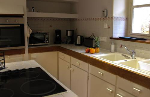 Gîte haut de gamme près de l'Abbaye de Noirlac - Séjour tout confort avec jardin et terrasses - FR-1-586-13 - Foto 9