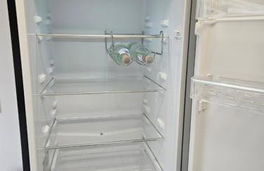 Modern Homes - Voll ausgestatte Wohnung - Balkon - Hotelbetten - 4K TV - WLAN - Photo 8