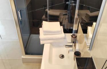 Apartments and pool Luminous - Photo 45