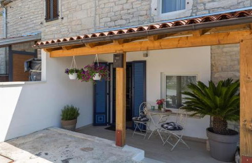 Beautiful Home In Putini With Kitchen - Photo 14