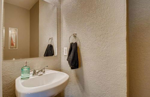 Historic Mott Sisters Style Salon-Near Moda Center - Foto 32