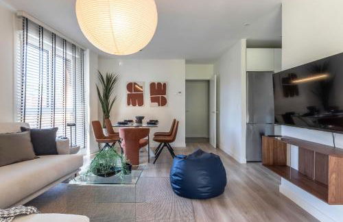 AkomodaT en Precioso y Moderno con Jardín y Parking - Foto 7