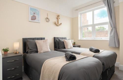 Large cosy house - free on street parking - Foto 46