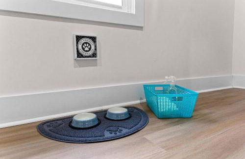 Spacious 4BR House Near Downtown, Perfect for Groups & Pets - Foto 2