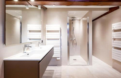 Chalet Les Praz - 280sqm - Sauna Cinema Fitness - 5 Bedrooms in Heart of Les Praz - By Cozee Rentals - Foto 29