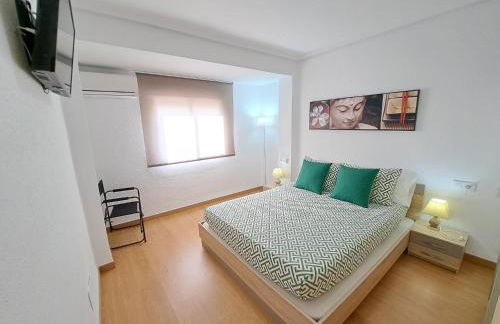 Céntrico apartamento en Valencia próximo parada de metro Ángel Guimerà - Foto 8