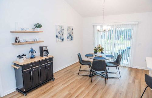 Bougainvillea Place- Brand New Golf Cart Included - Foto 8