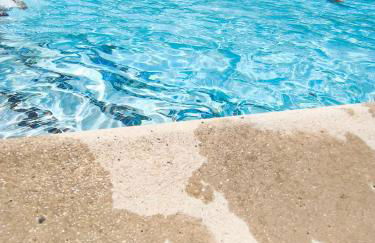 Home2Sea - Piscine, Jardin, studio cabine, 1 canapé lit convertible 2 ADULTES, 1 lit superposé triple 3 ENFANTS ou ADOS - Foto 6