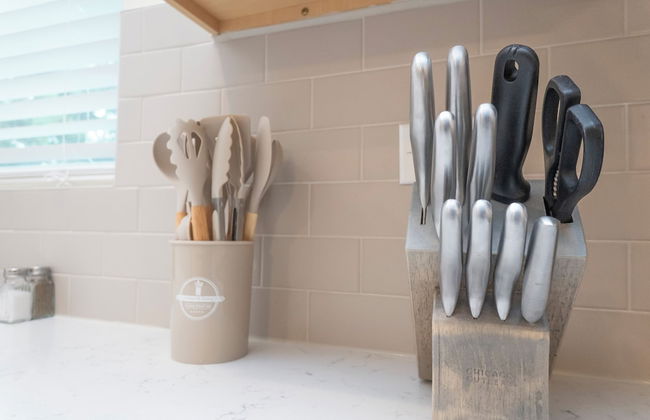 Cozy Retreat near Uptown Charlotte with Free Parking & Wi-Fi - Foto 22