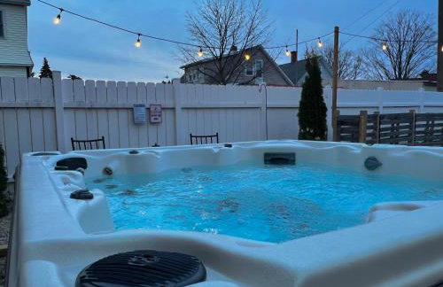 Cottage near Cedar Point and downtown Sandusky - Photo 4