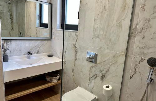 Skyline Iconic Villa - Photo 24