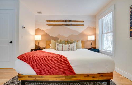 '"Luxury Mountain Getaway'" Sauna, Hot Tub, Massage Chair, Pool Table - Photo 31