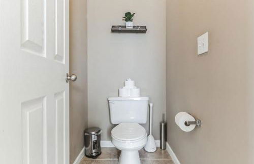 Quaint homey cottage style home in Harvest - Photo 38