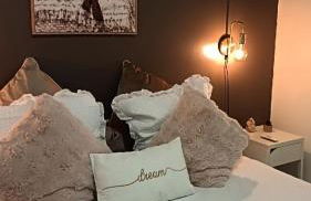 La Cachette Maison 6 personnes 3 chambres avec jardin - Foto 36